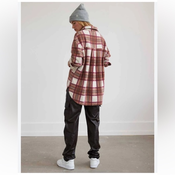 AE Oversized Plaid Fleece & Love Shacket - Picture 12 of 12